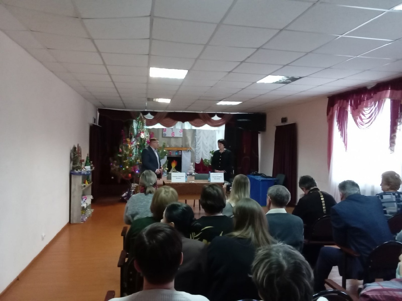 Встреча главы администрации Черннского района Кругляковой Т.П. с жителями Волоконовского сельского поселения.